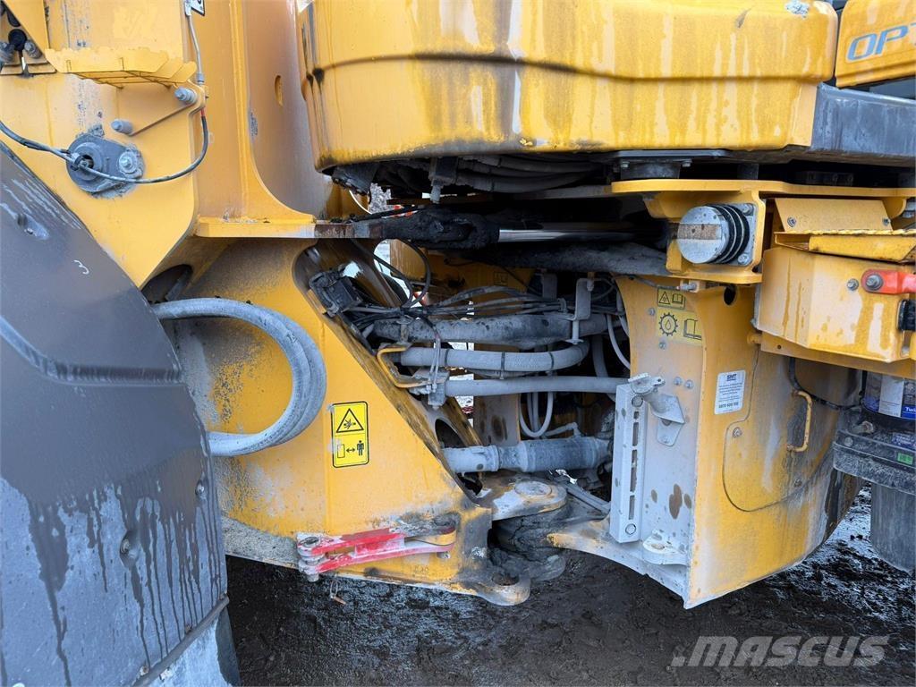 Volvo L110H 輪胎式裝載機