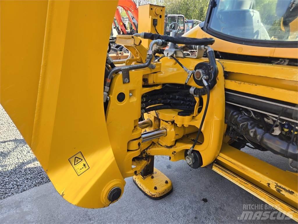 JCB 3CX 反鏟裝載機