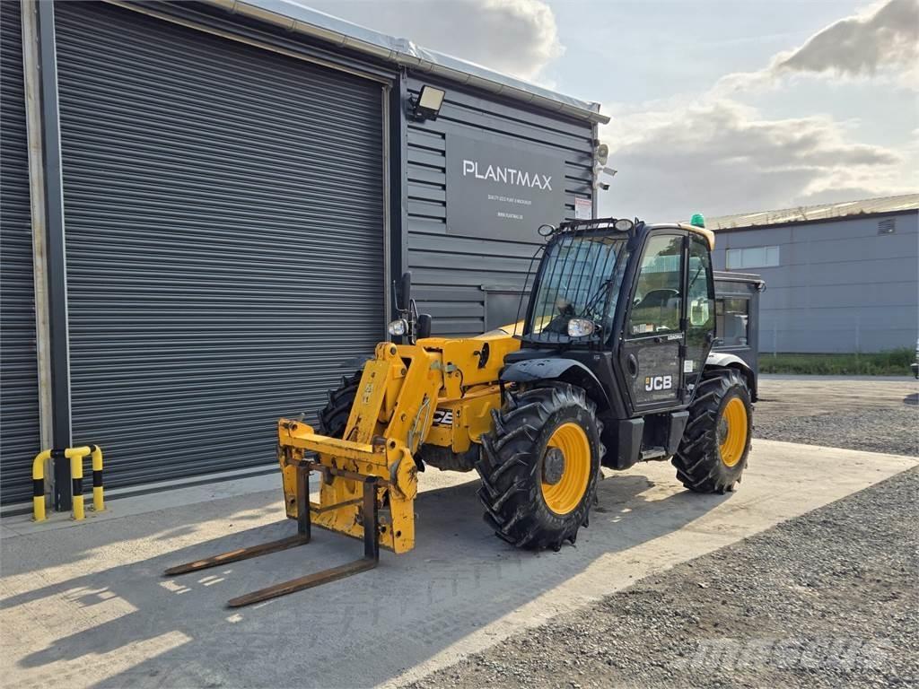 JCB 531-70 伸縮臂操作車