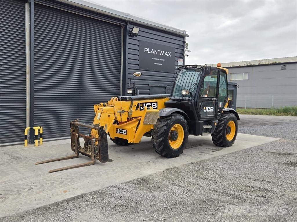 JCB 535-140 伸縮臂操作車