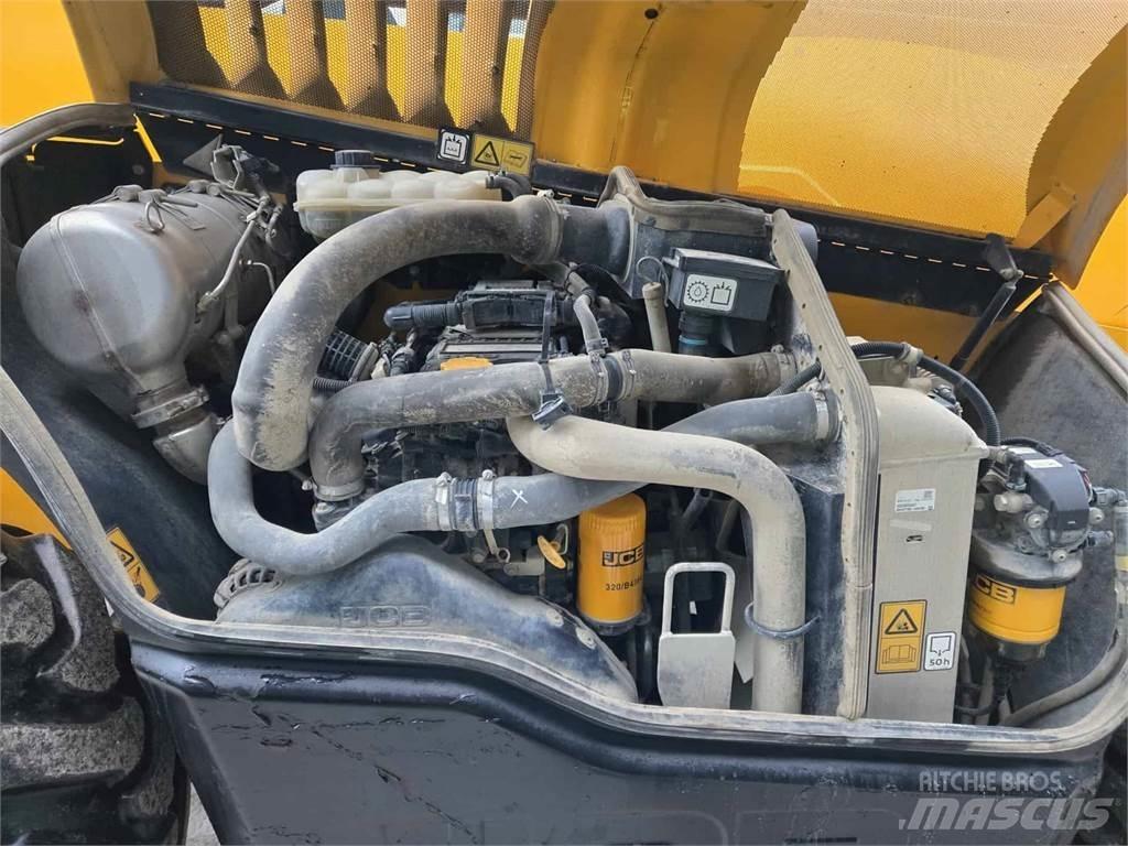 JCB 540-170 伸縮臂操作車