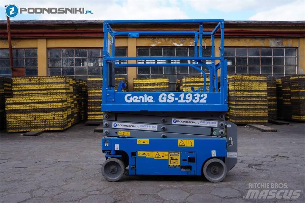 Genie 1932 剪式升降機