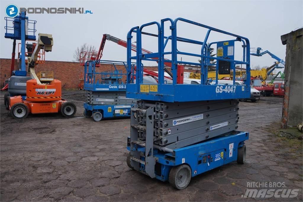 Genie 4047 剪式升降機