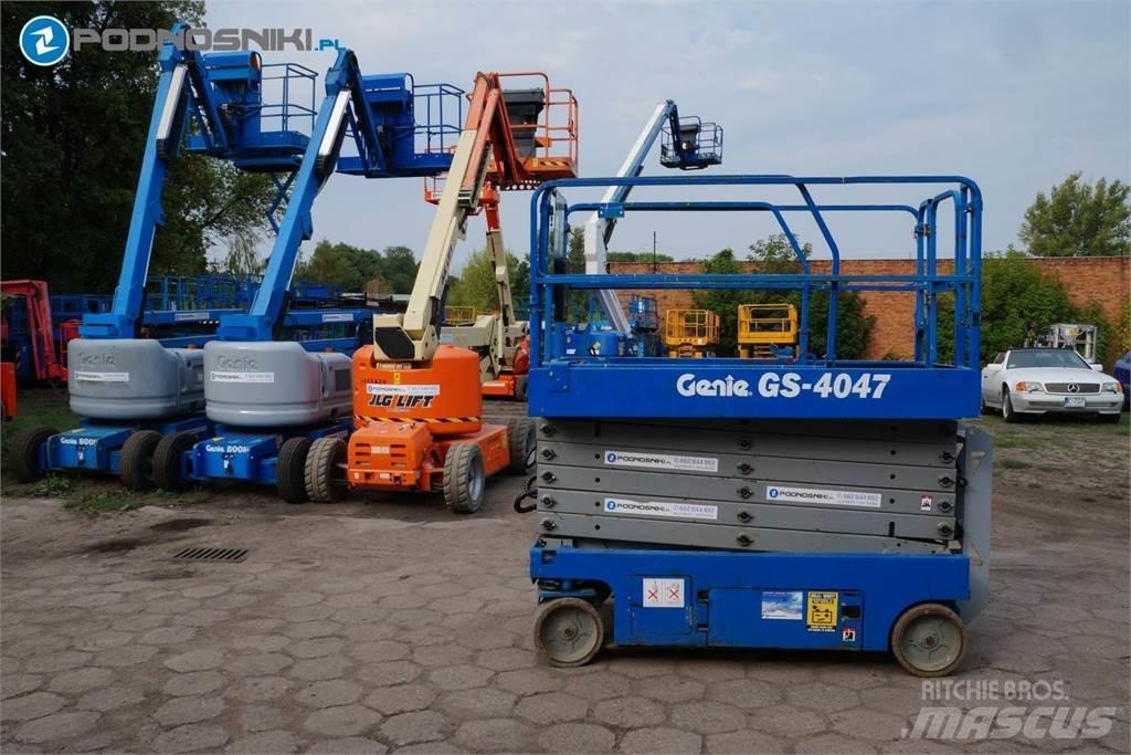 Genie 4047 剪式升降機