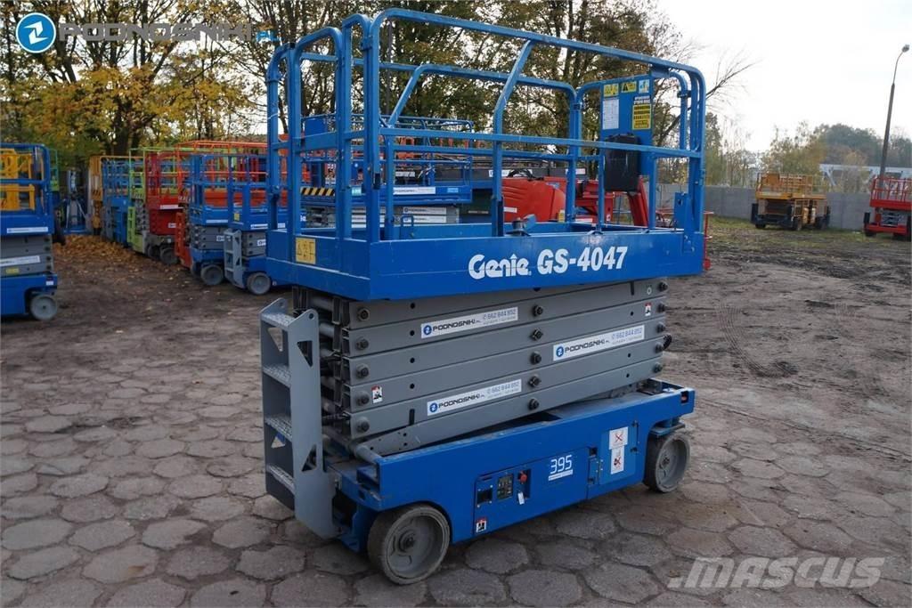 Genie 4047 剪式升降機