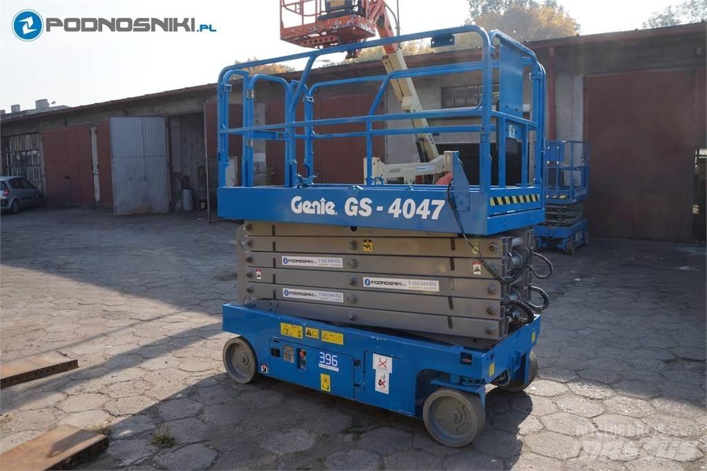Genie 4047 剪式升降機