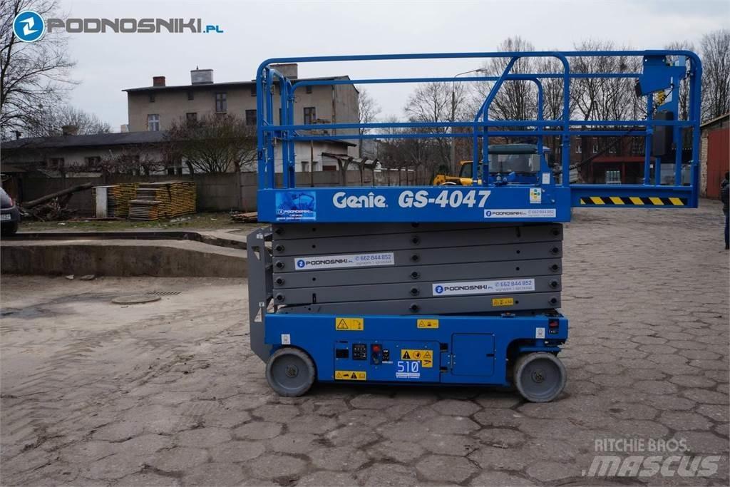 Genie 4047 剪式升降機