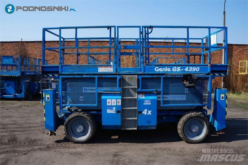 Genie 4390 剪式升降機