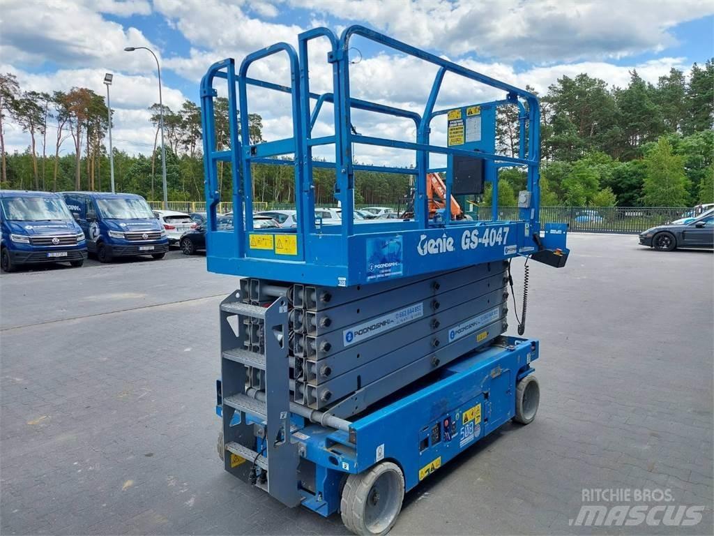 Genie GS-4047 剪式升降機