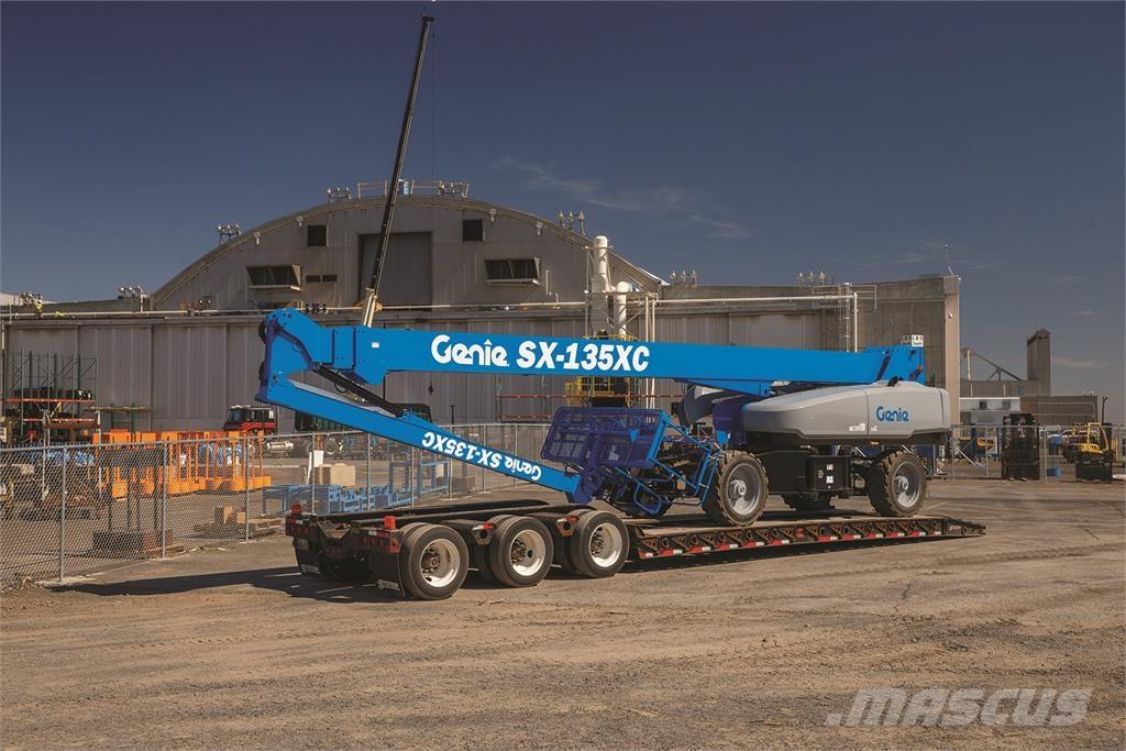 Genie SX-135 XC 伸縮臂高空作業車