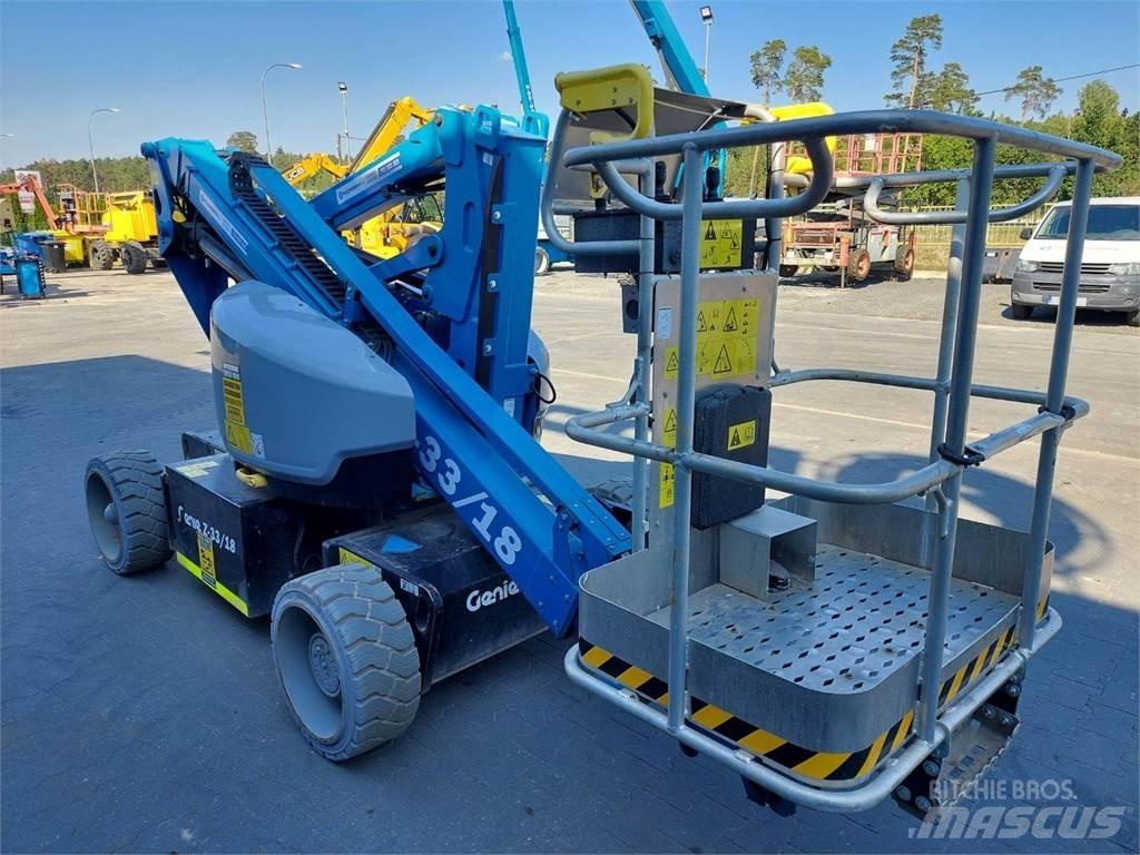 Genie Z-33/18 曲臂高空作業車