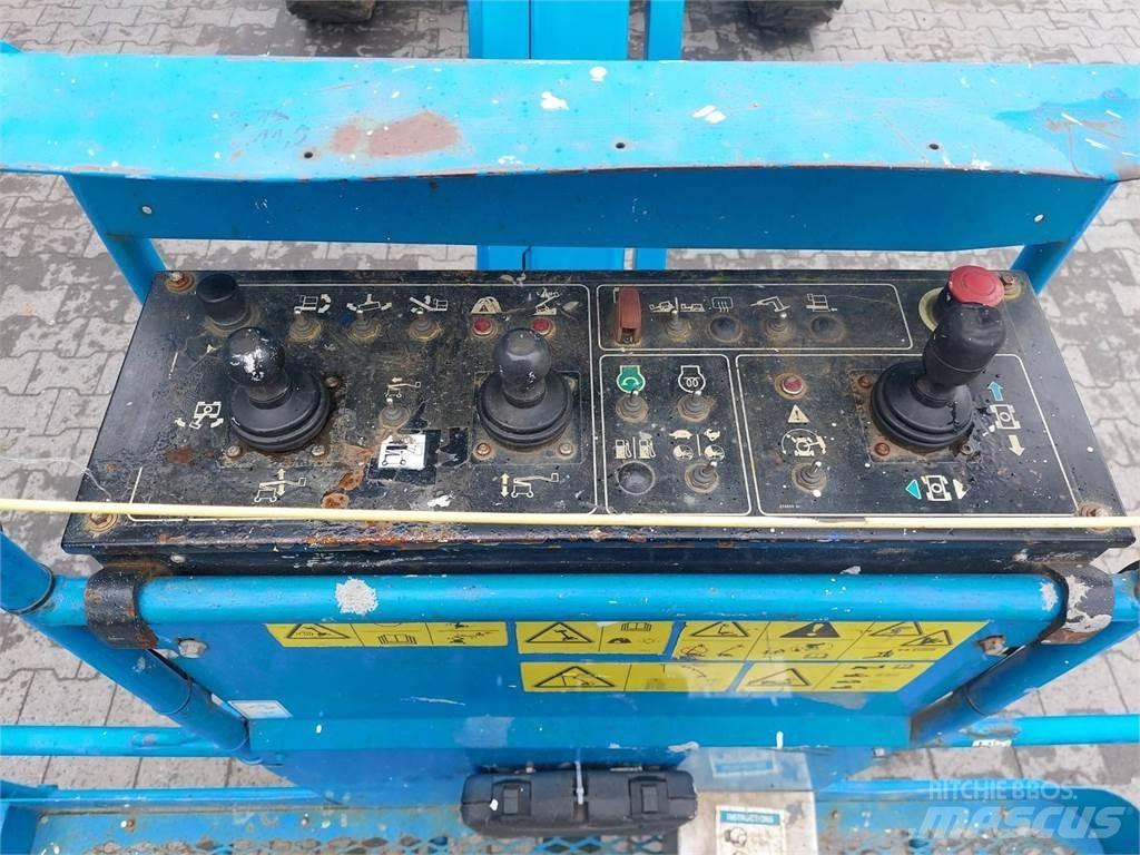 Genie Z-45/25J RT 曲臂高空作業車