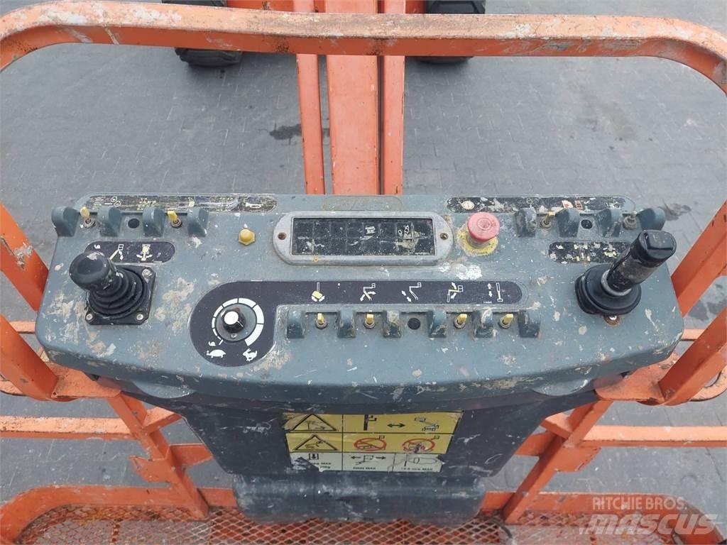 JLG 450AJ 曲臂高空作業車