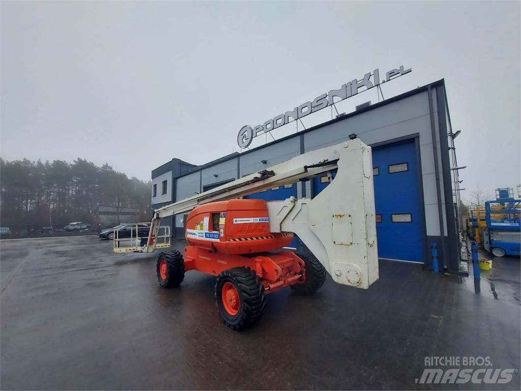 JLG 800AJ 曲臂高空作業車