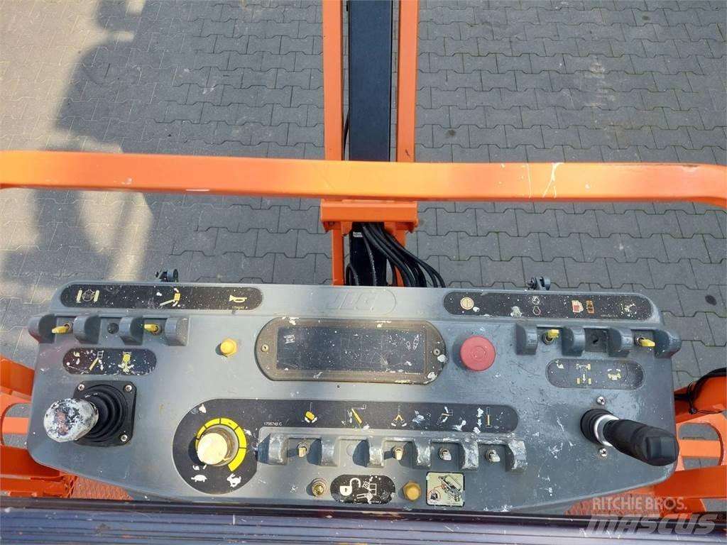 JLG M600JP 曲臂高空作業車