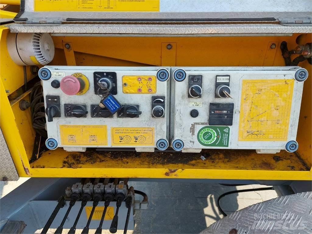 Omme 1830 EBZX 拖車裝載高空作業平台