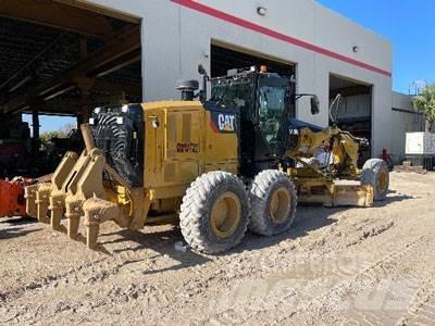 CAT 140M3 平土機