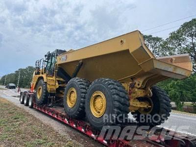 CAT 725 04A 鉸接式起吊車