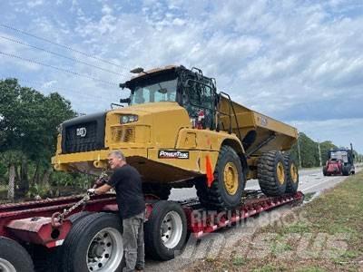 CAT 725 04A 鉸接式起吊車