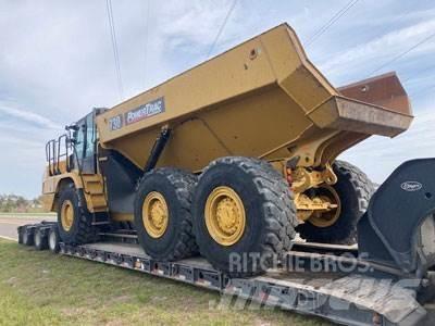 CAT 730-04 鉸接式起吊車