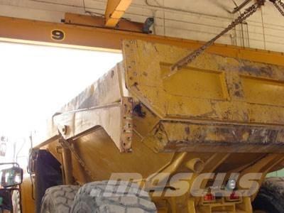 CAT 735 Tailgate 其他組件