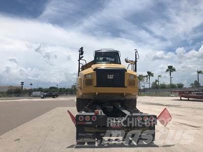 CAT 745C 鉸接式起吊車