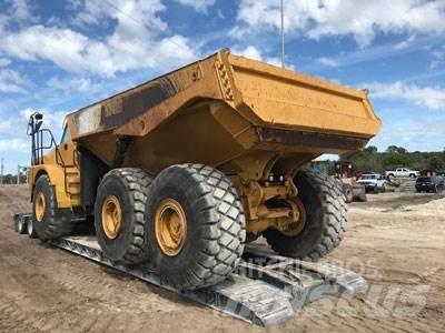 CAT 745C 鉸接式起吊車