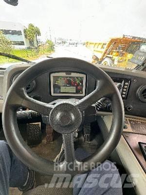CAT 770G 剛性傾卸卡車