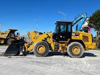 CAT 938M 輪胎式裝載機