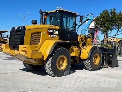 CAT 938M 輪胎式裝載機