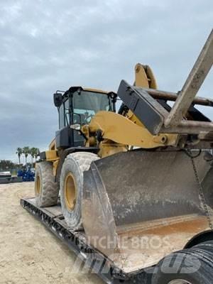 CAT 938M 輪胎式裝載機