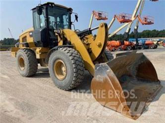 CAT 938M 輪胎式裝載機