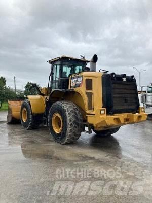 CAT 966M 輪胎式裝載機