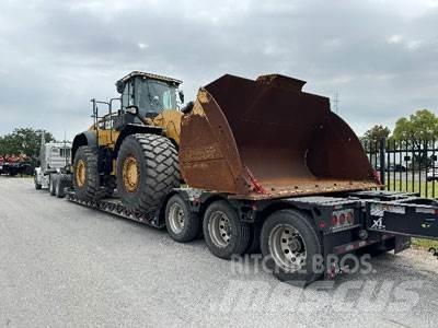 CAT 982M 輪胎式裝載機