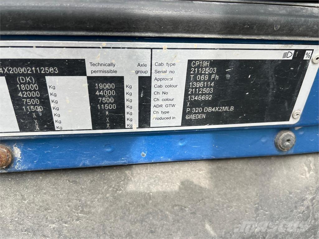 Scania P320 貨箱式卡車