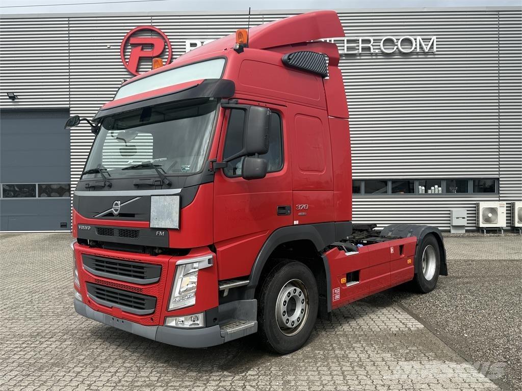 Volvo FM370 曳引機組件
