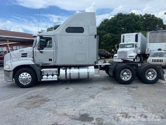 Mack CXU613 曳引機組件