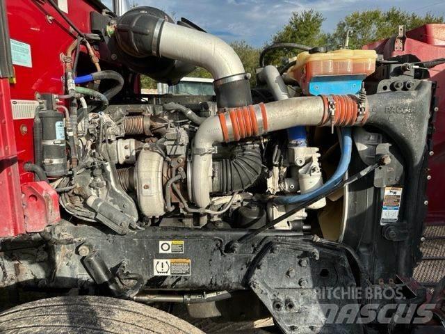 Peterbilt 384 曳引機組件