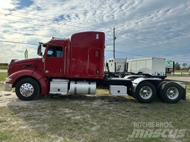 Peterbilt 384 曳引機組件