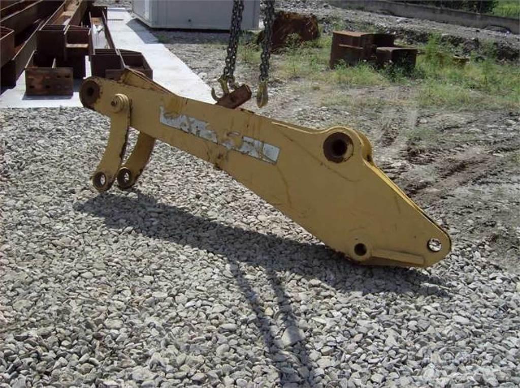 CAT 212 底盤和懸架