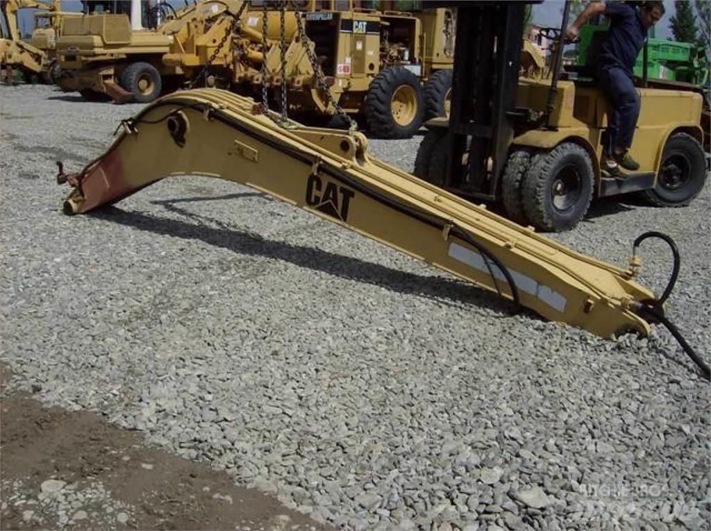 CAT 212 底盤和懸架