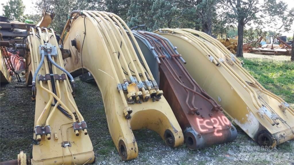 CAT 231D 底盤和懸架