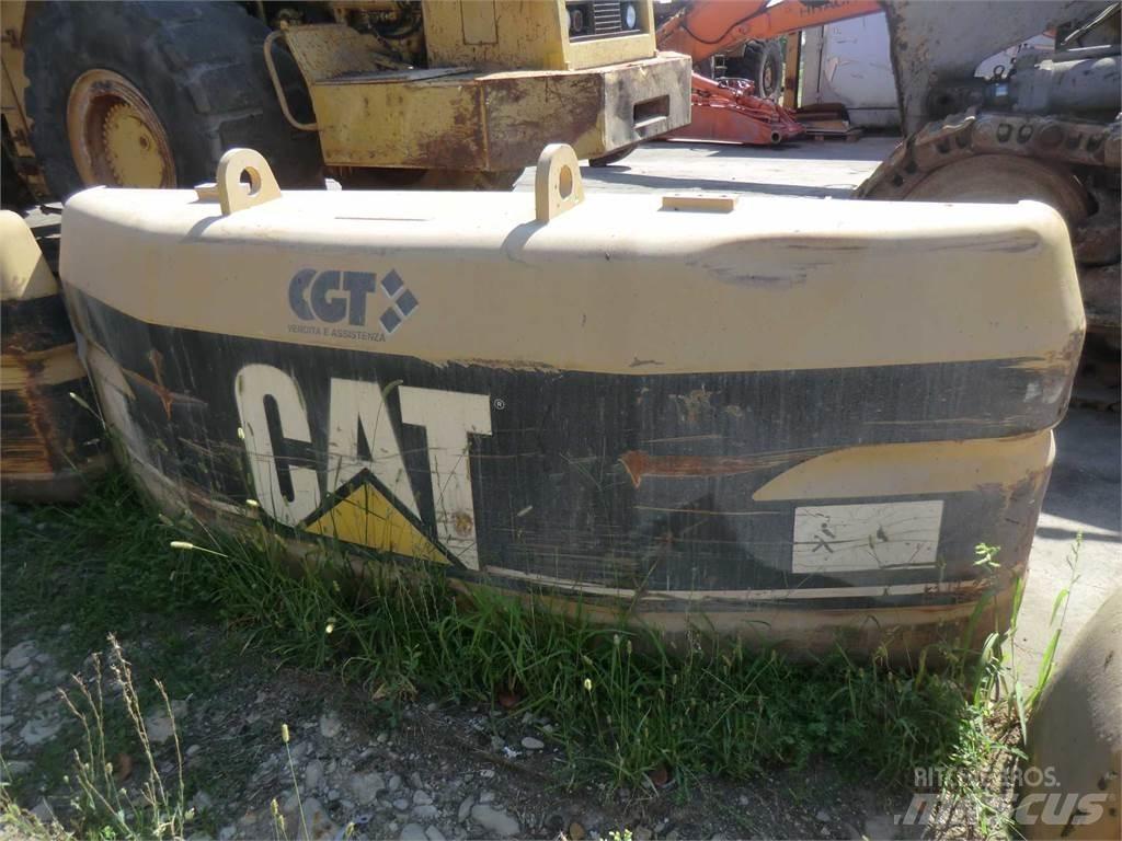 CAT 325B 底盤和懸架
