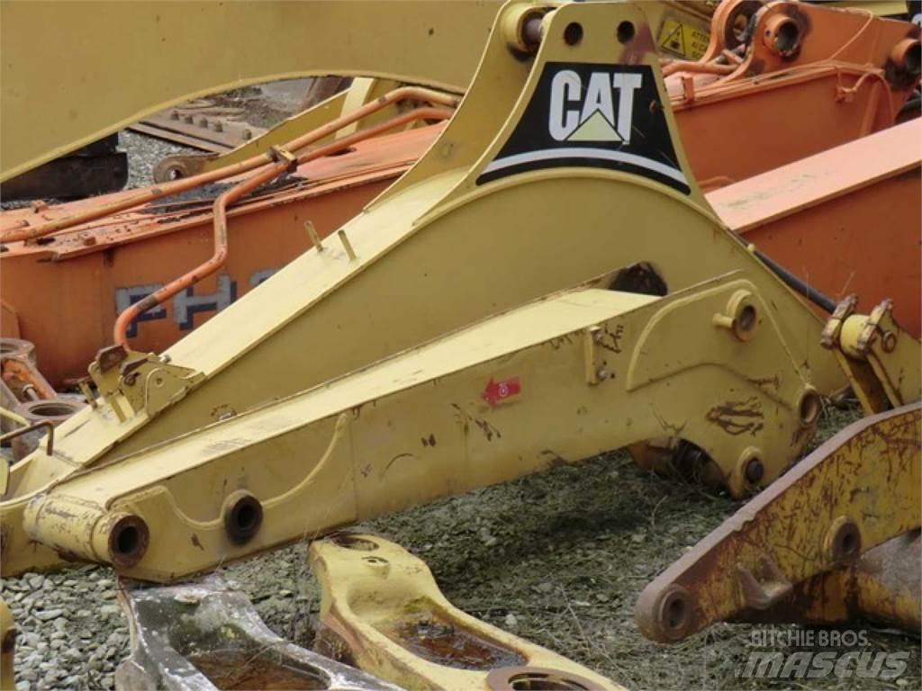 CAT 438C 底盤和懸架