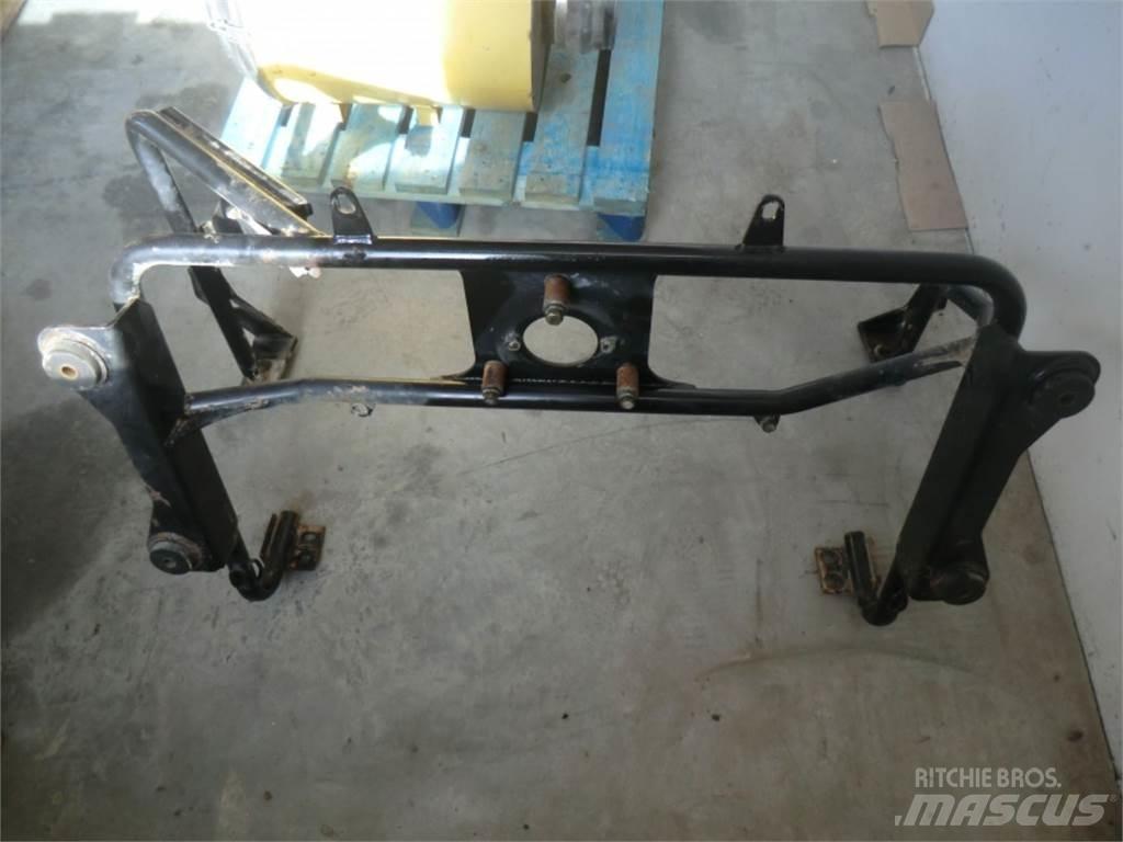 CAT 735 底盤和懸架