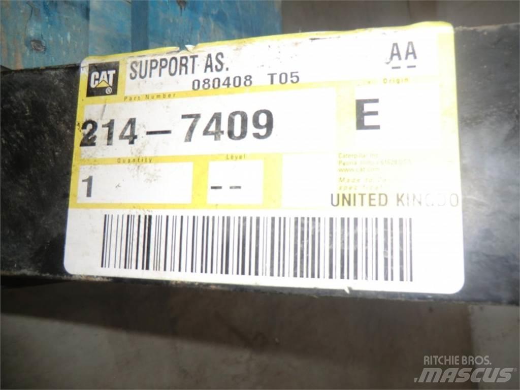 CAT 735 底盤和懸架