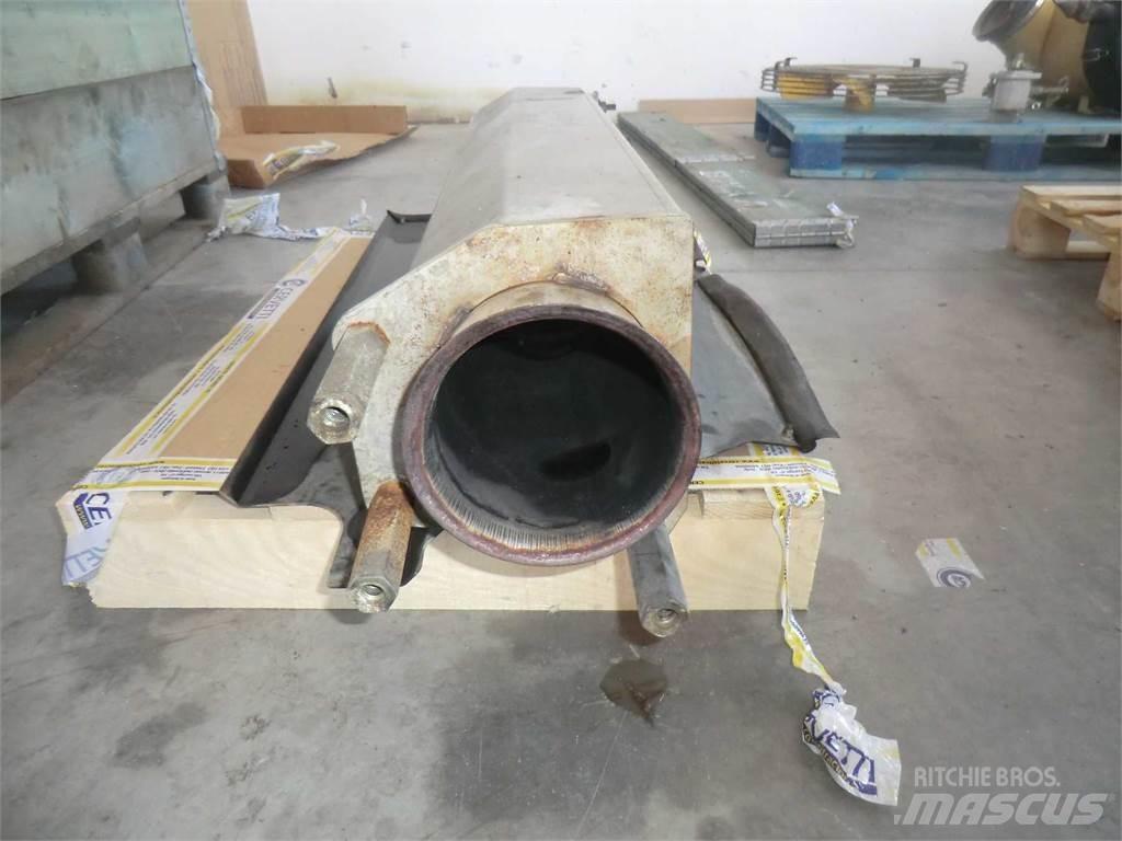 CAT 735 底盤和懸架