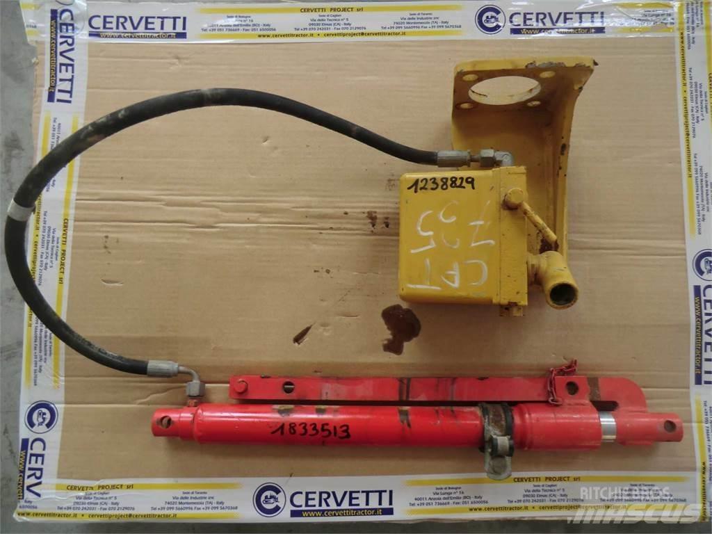CAT 735 其他