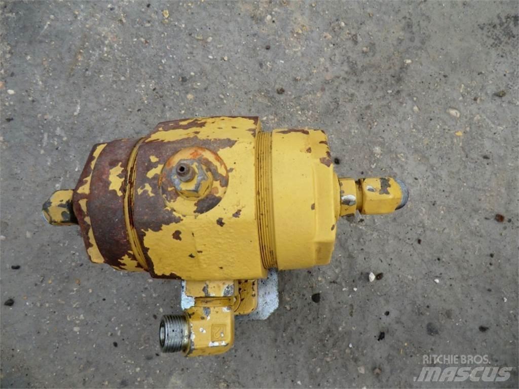 CAT 735 其他