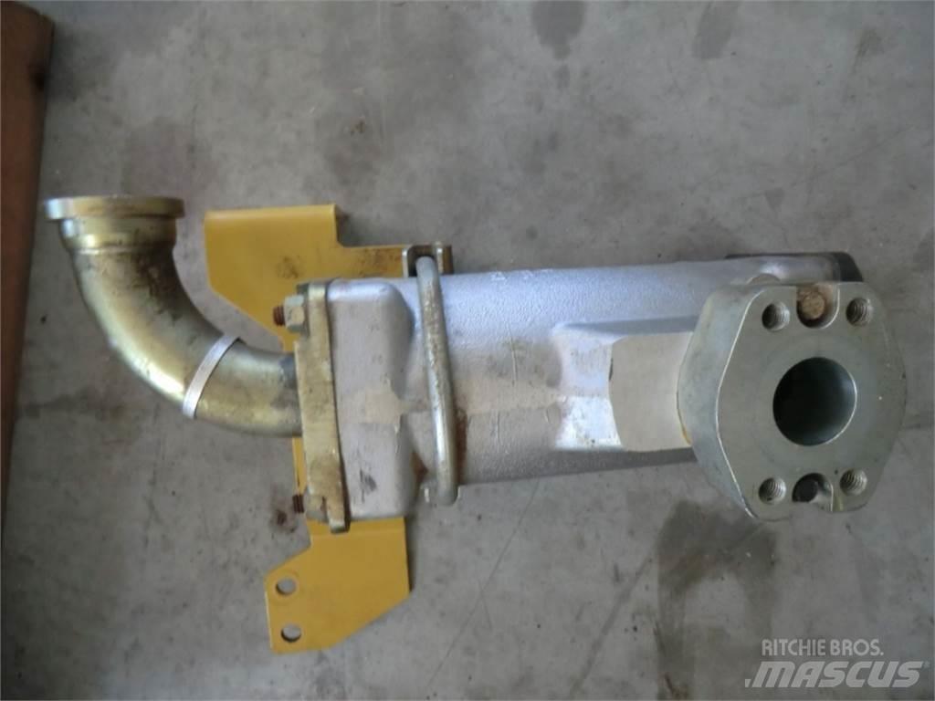 CAT 735 底盤和懸架